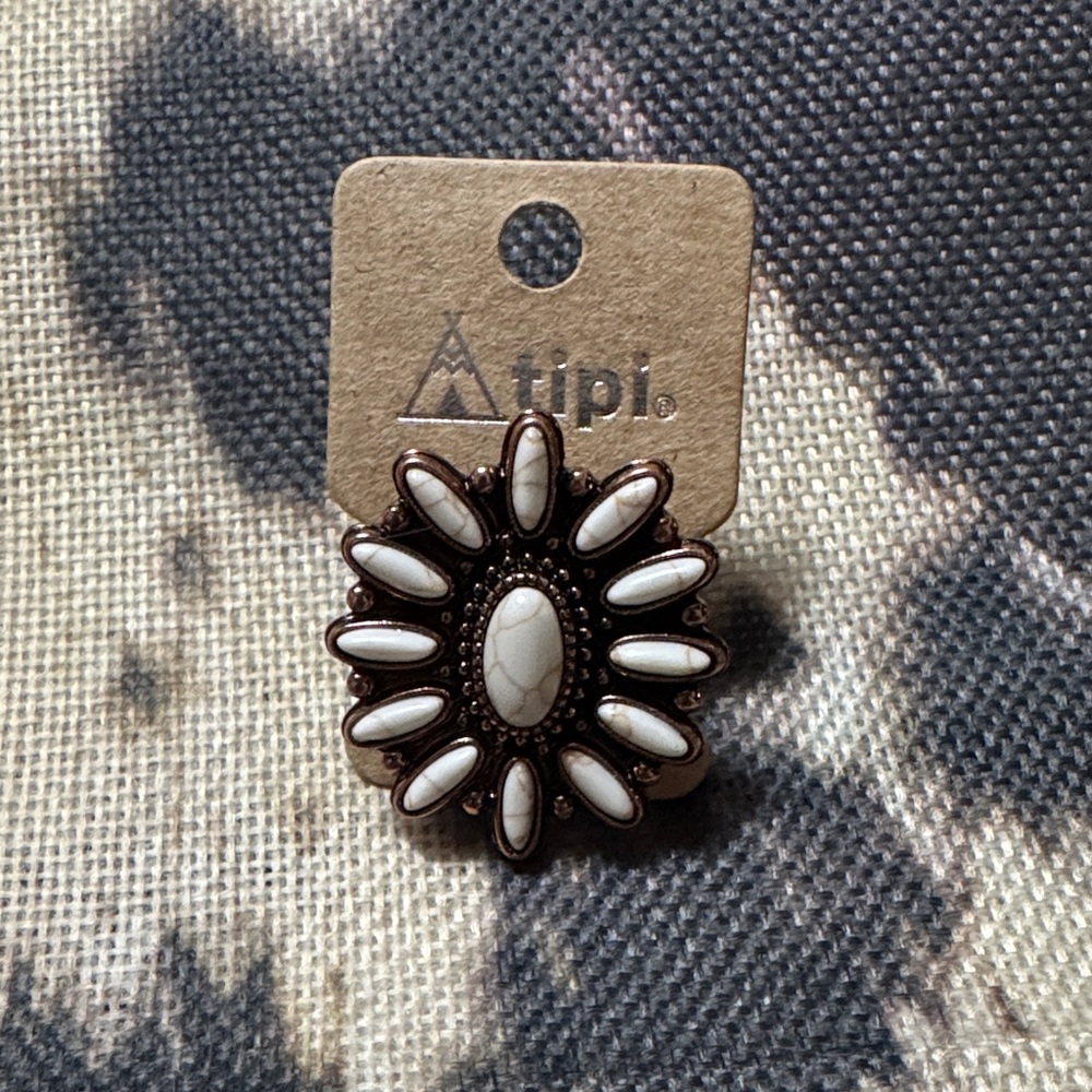 Tipi White and Brown Beaded Ring